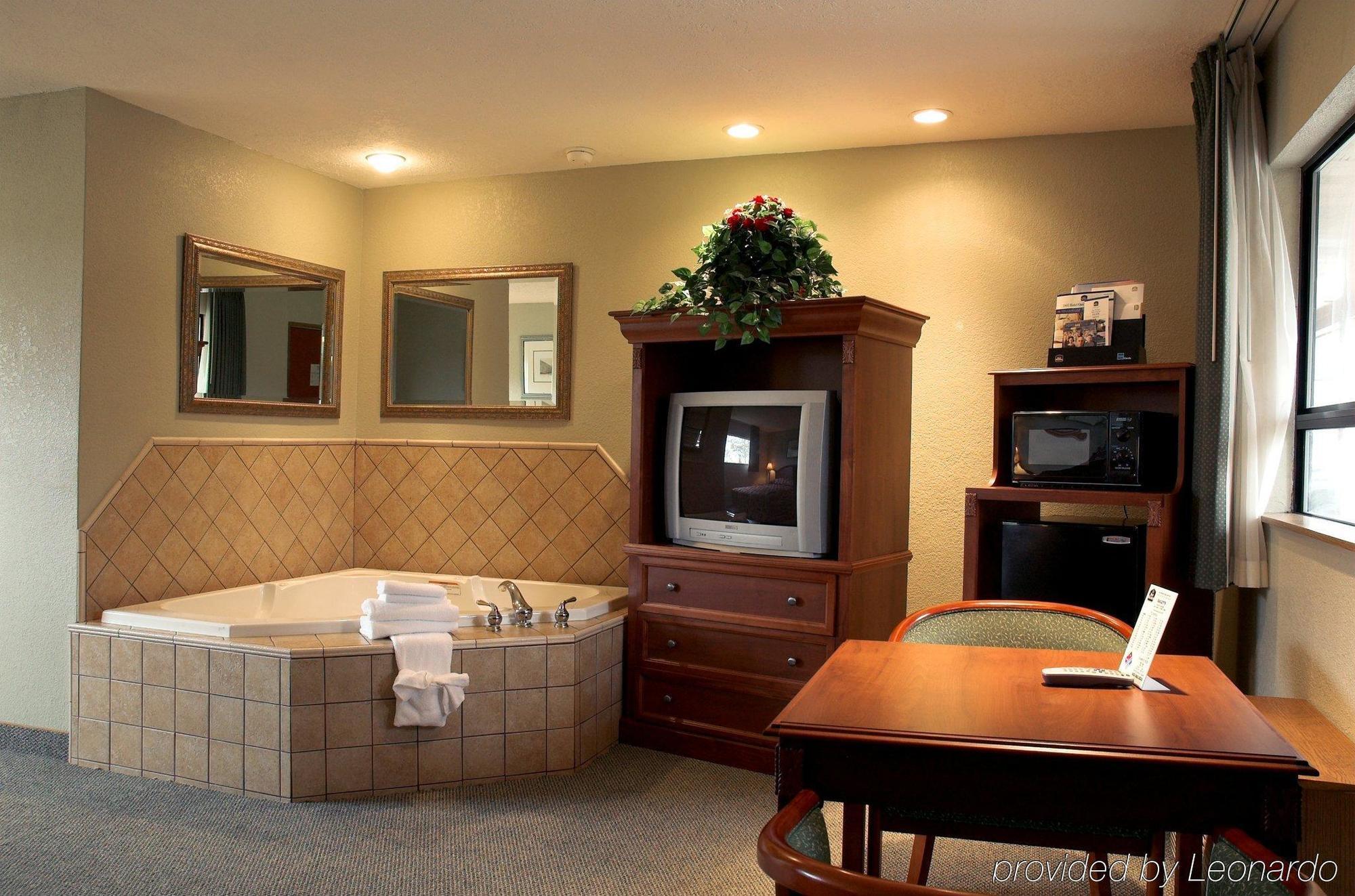 Days Inn By Wyndham Black Bear Salem Ruang foto